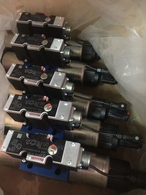 Bosch Rexroth Proportional Valve 4WRA6EA05-1X/24K4/M 4WRA6E1-07-2X/G24K4/V